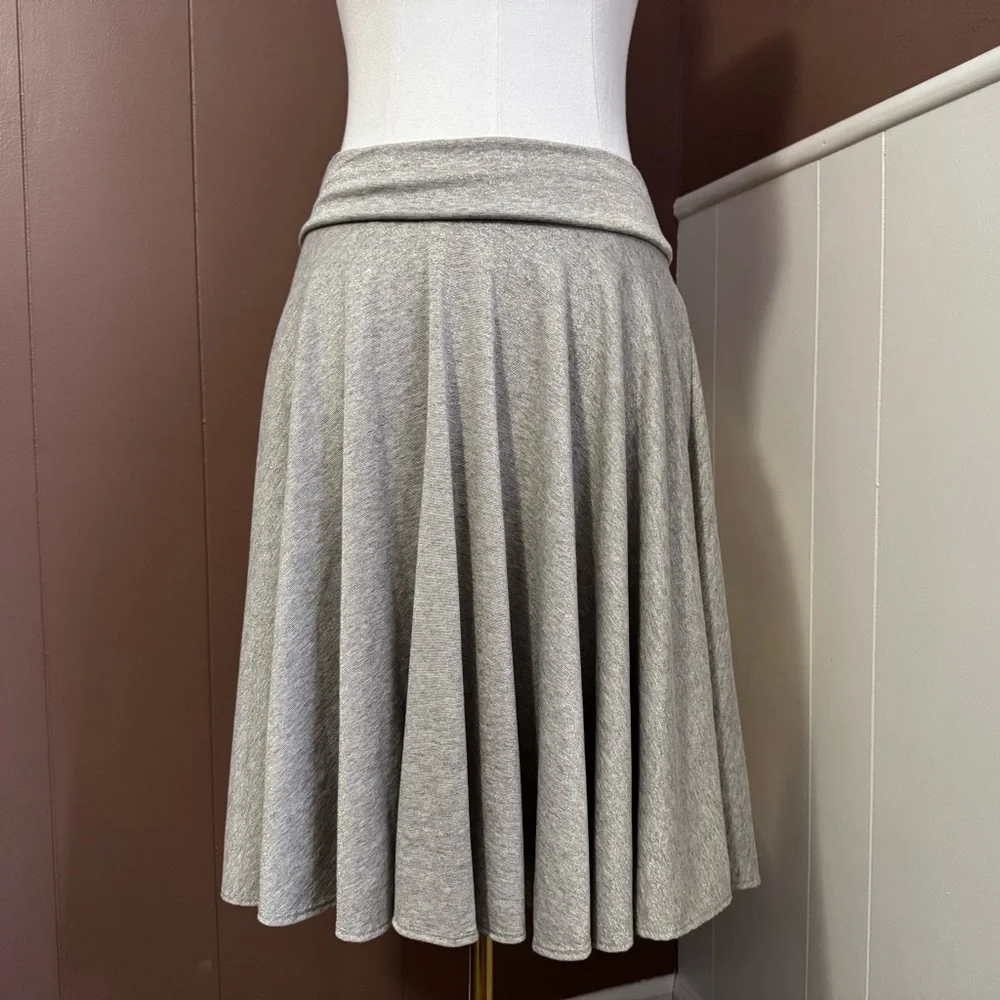 NWT White House Black Market Gold Knee Length A-Line Pleated Skirt